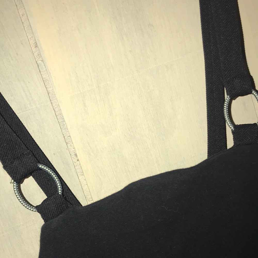 Urban Outfitters basic crop top - Picture 3 of 3